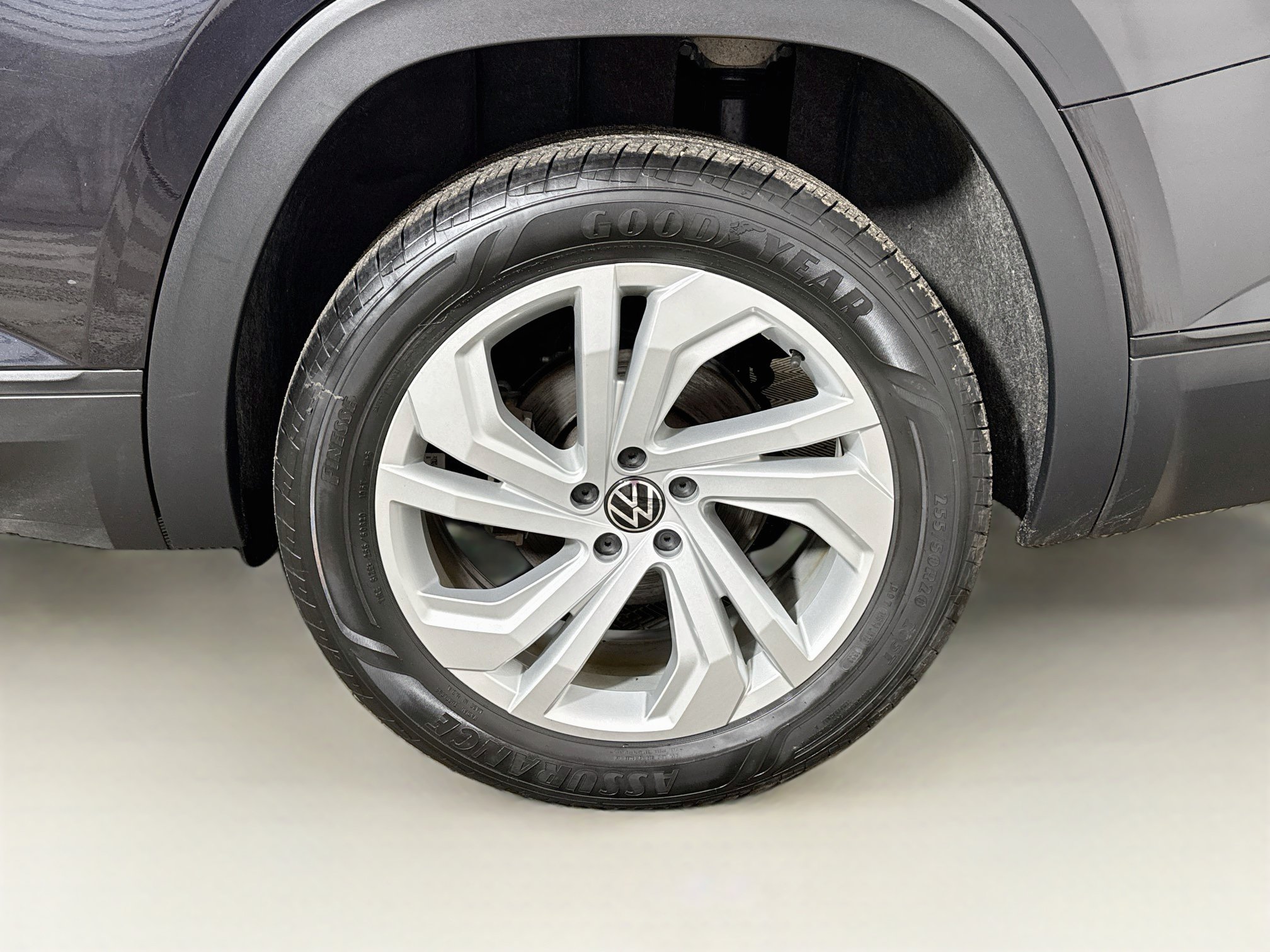 Used 2023 Volkswagen Atlas SE AWD/4WD image 25