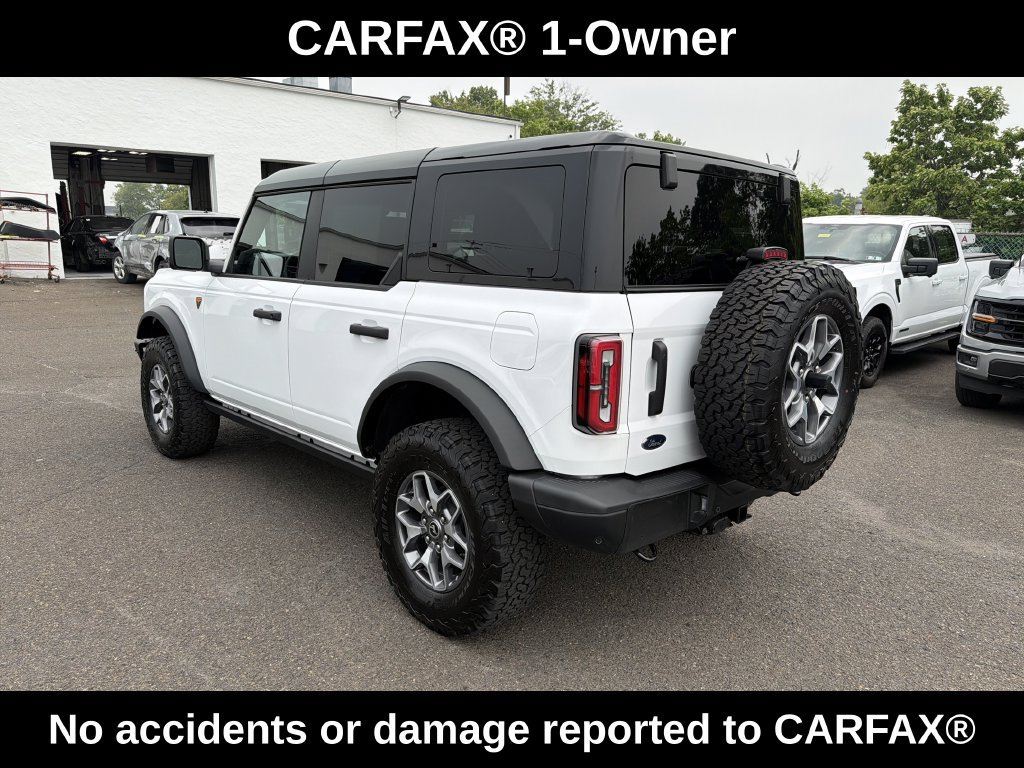 Used 2025 Ford Bronco Badlands AWD/4WD image 3