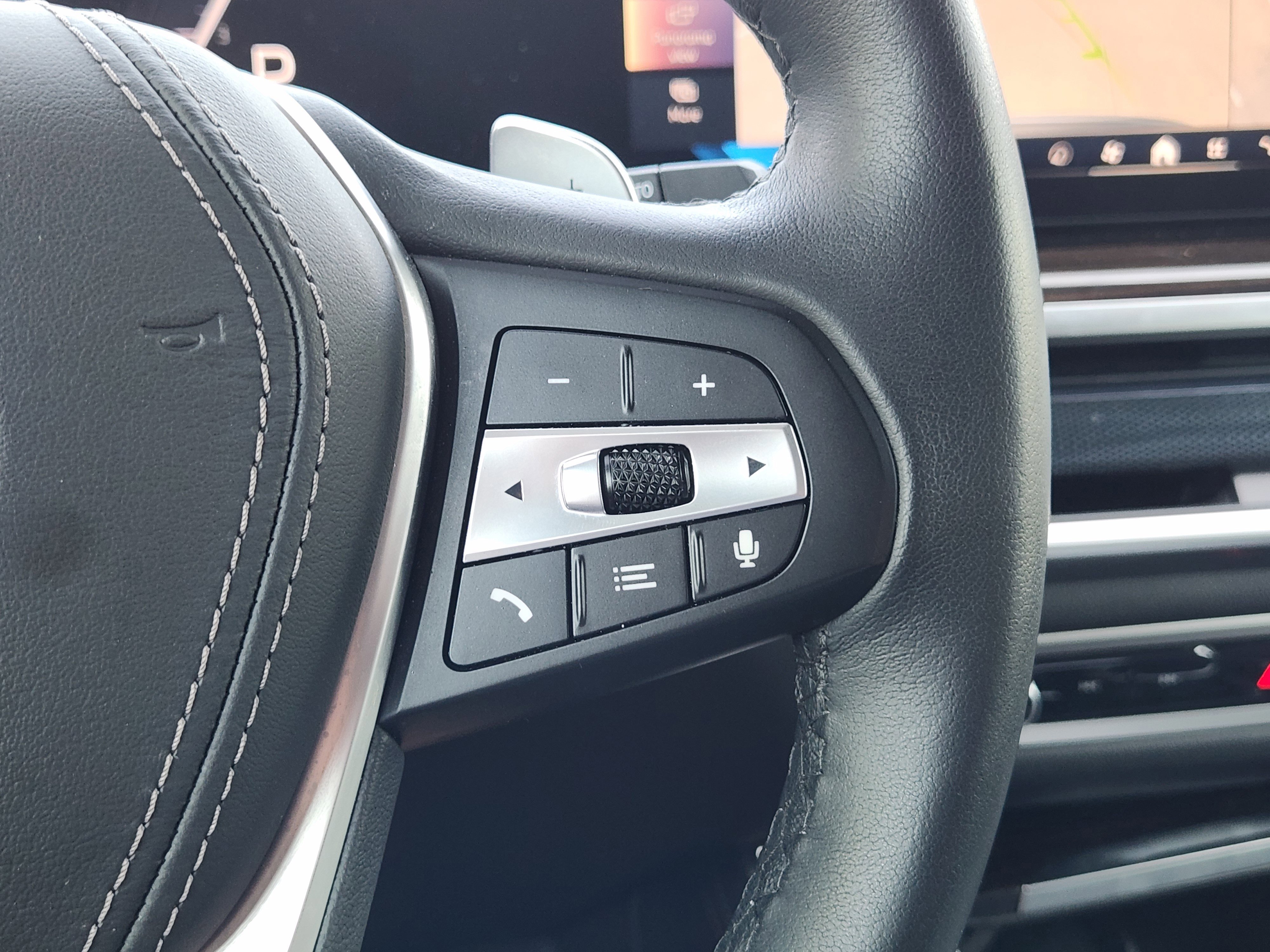 Used 2026 BMW X5 sDrive40i image 22