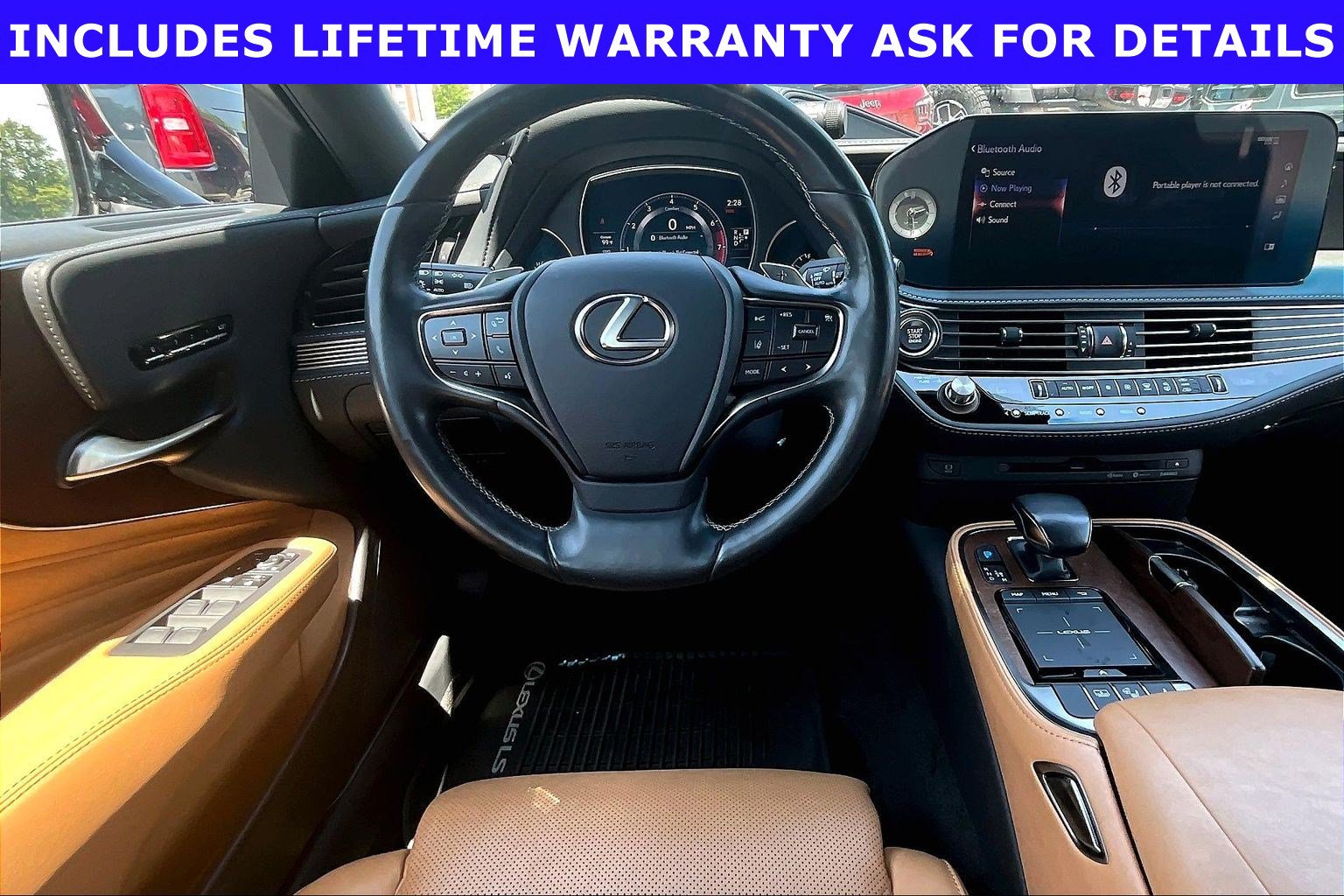 Used 2022 Lexus LS 500 w/ Accessory Package (Z2) RWD image 5