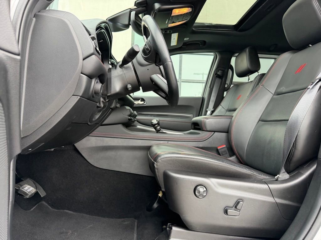 Used 2025 Dodge Durango R/T image 16