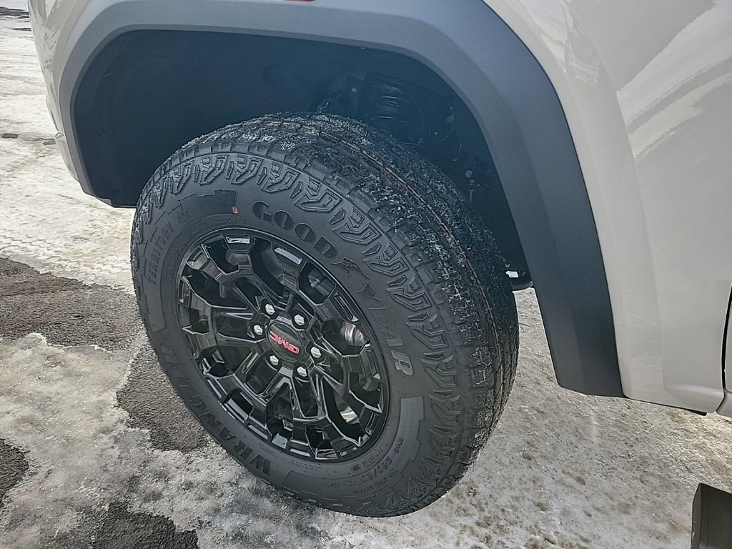 New 2026 GMC Canyon Elevation w/ Convenience Package image 8