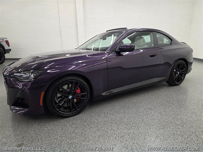 Used 2024 BMW 230i Coupe w/ Premium Package RWD image 2