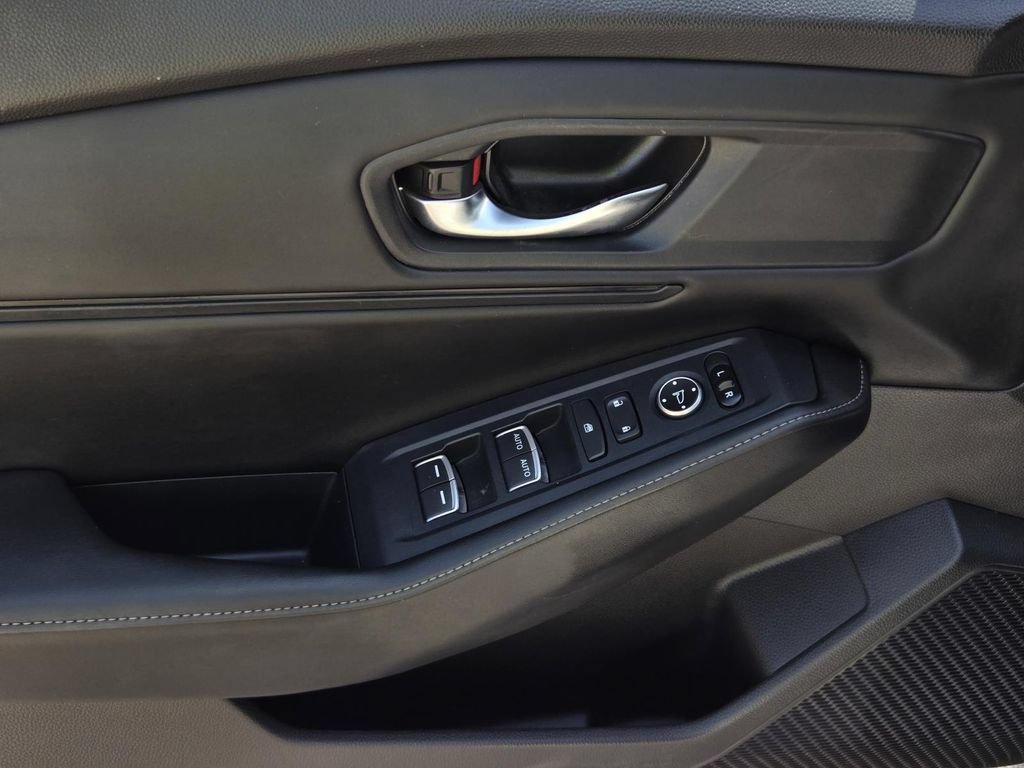 Used 2023 Honda Accord Sport image 16