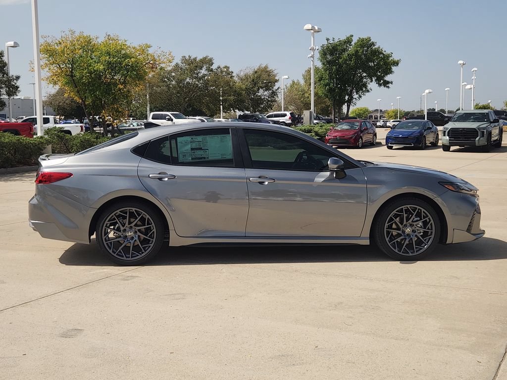 New 2026 Toyota Camry Hybrid FWD image 4