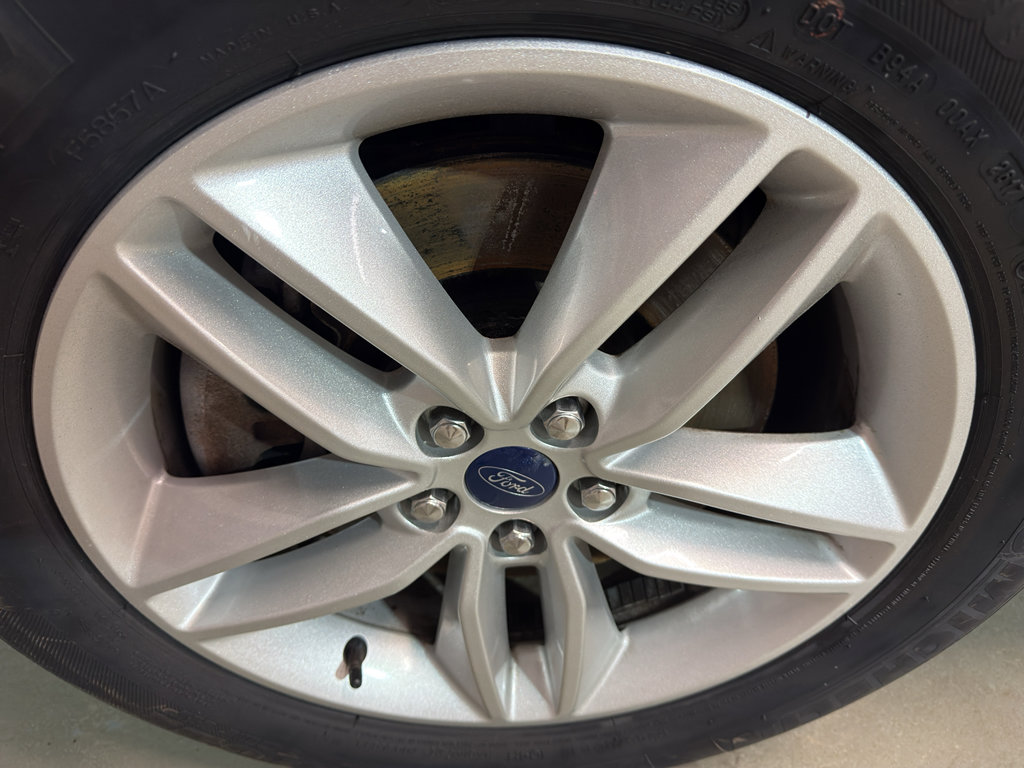 Used 2017 Ford Edge SEL AWD/4WD image 33