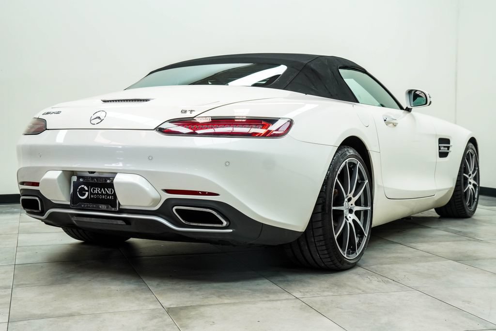 Used 2018 Mercedes-Benz AMG GT Roadster image 13