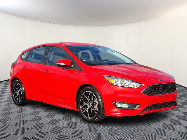 Used 2016 Ford Focus SE w/ SE Sport Package