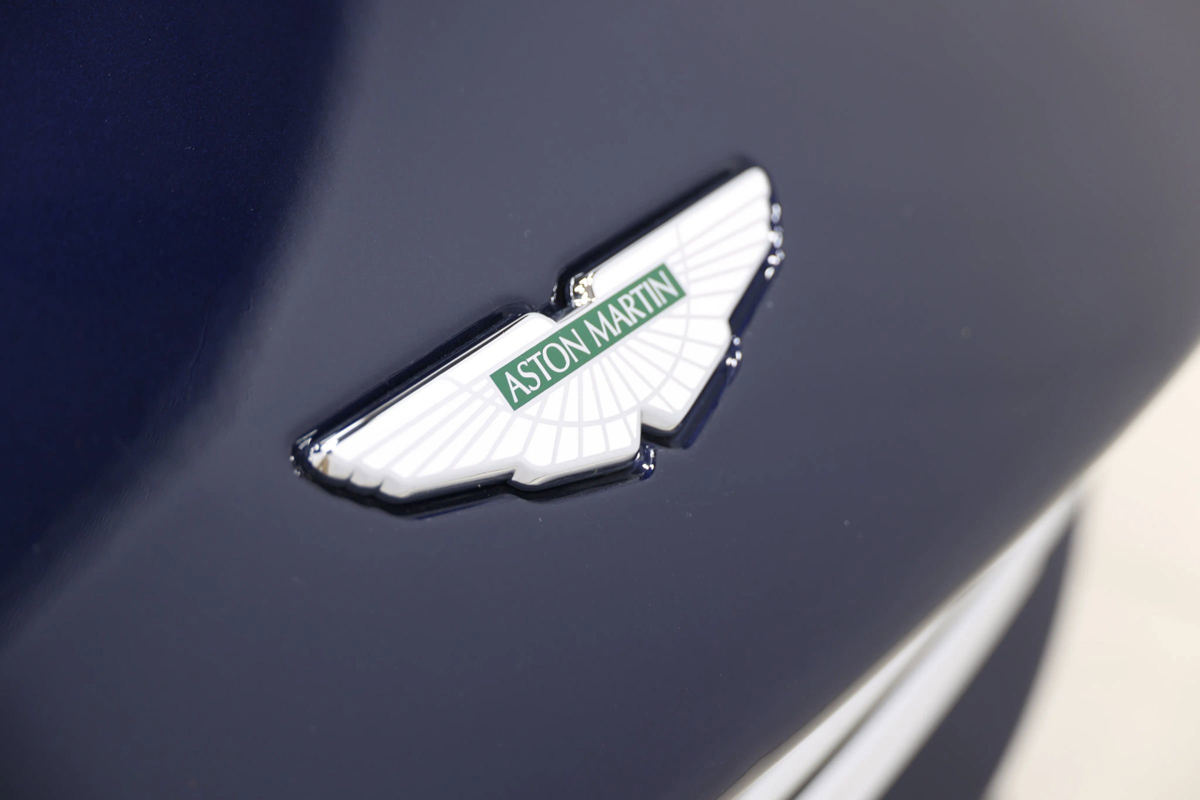 Used 2017 Aston Martin DB11 V12 image 8