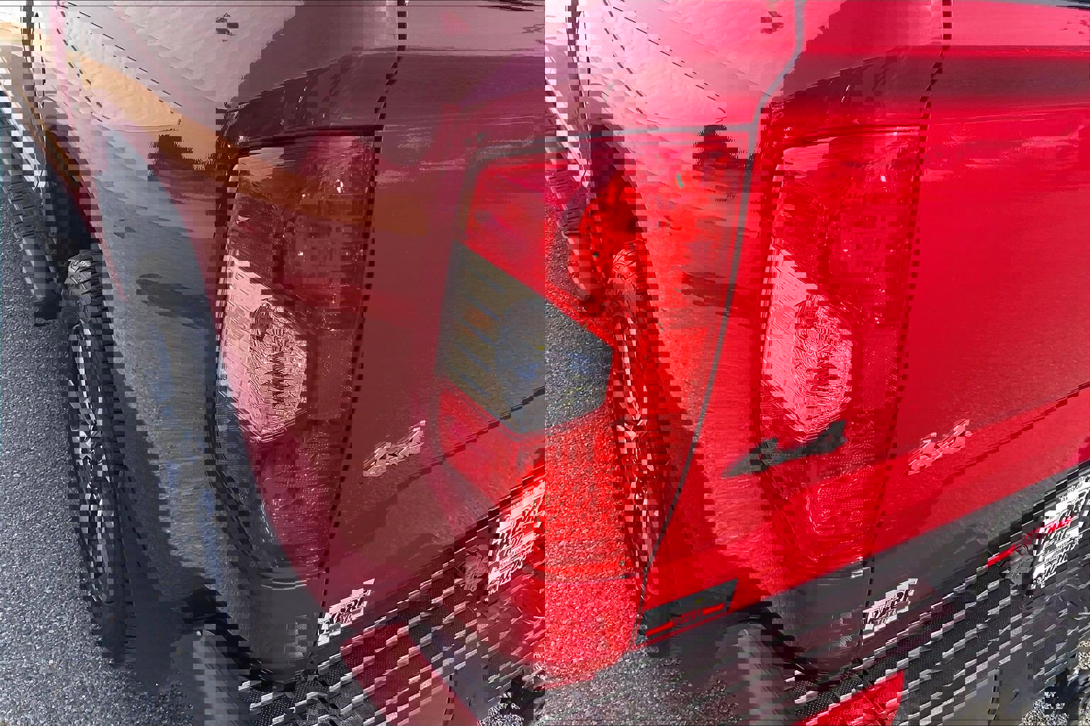 Used 2019 Toyota Tundra Limited w/ Limited Premium Package image 34