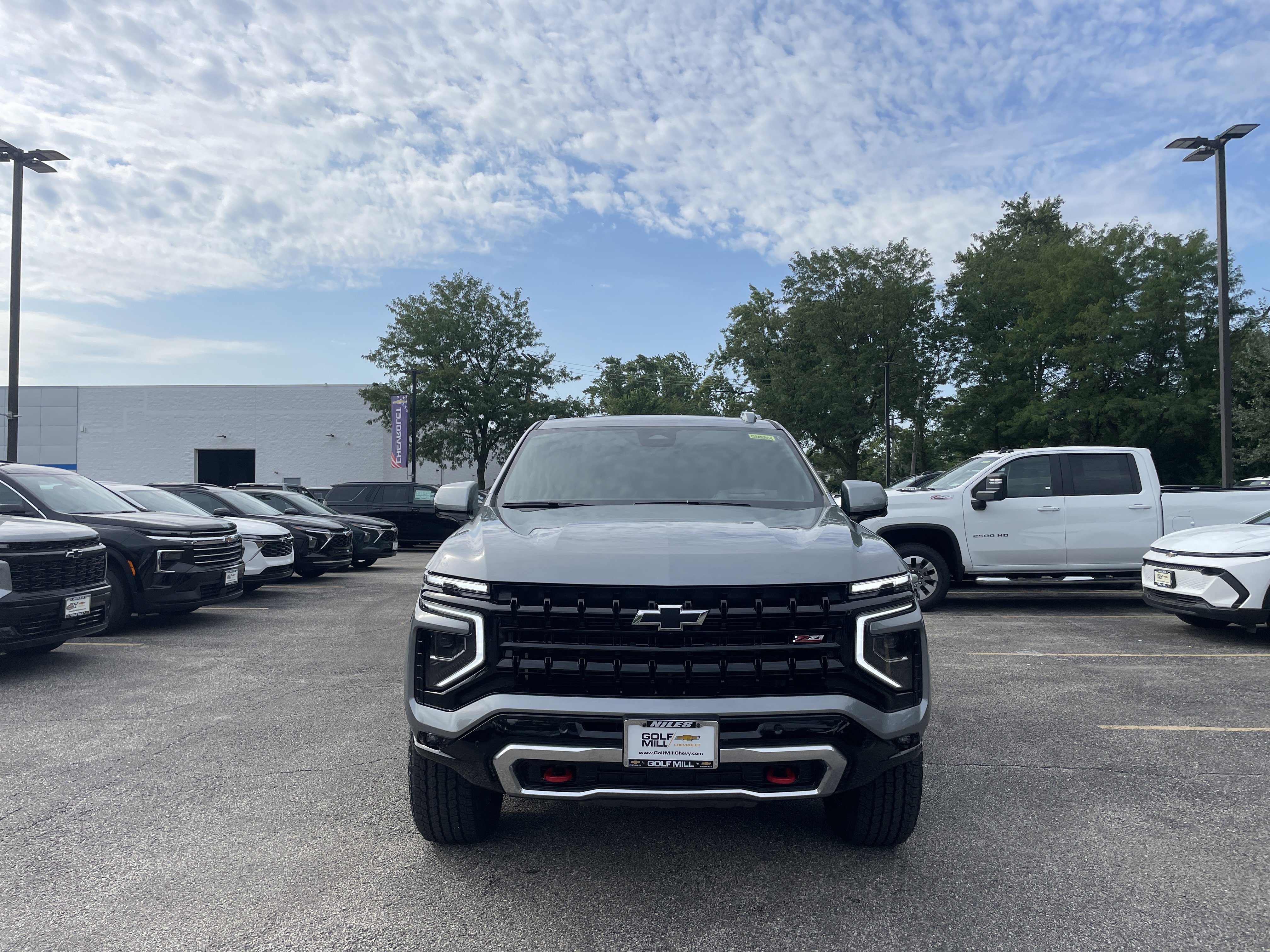 New 2026 Chevrolet Tahoe Z71 w/ Z71 Off-Road Package AWD/4WD image 2