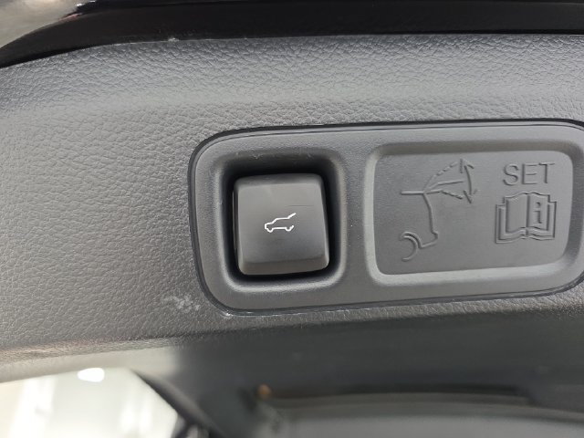 Certified 2024 Lincoln Navigator Reserve AWD/4WD image 33