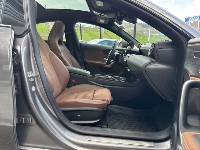 Used 2025 Mercedes-Benz CLA 250 4MATIC image 24