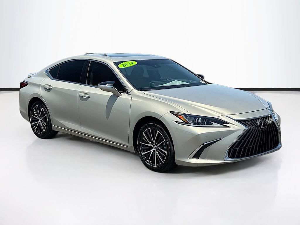 Used 2024 Lexus ES 300h w/ Premium Package FWD image 3