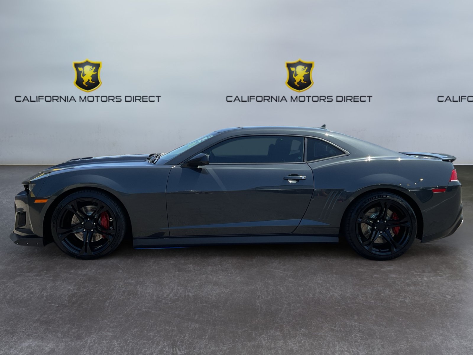Used 2014 Chevrolet Camaro SS w/ RS Package RWD image 8