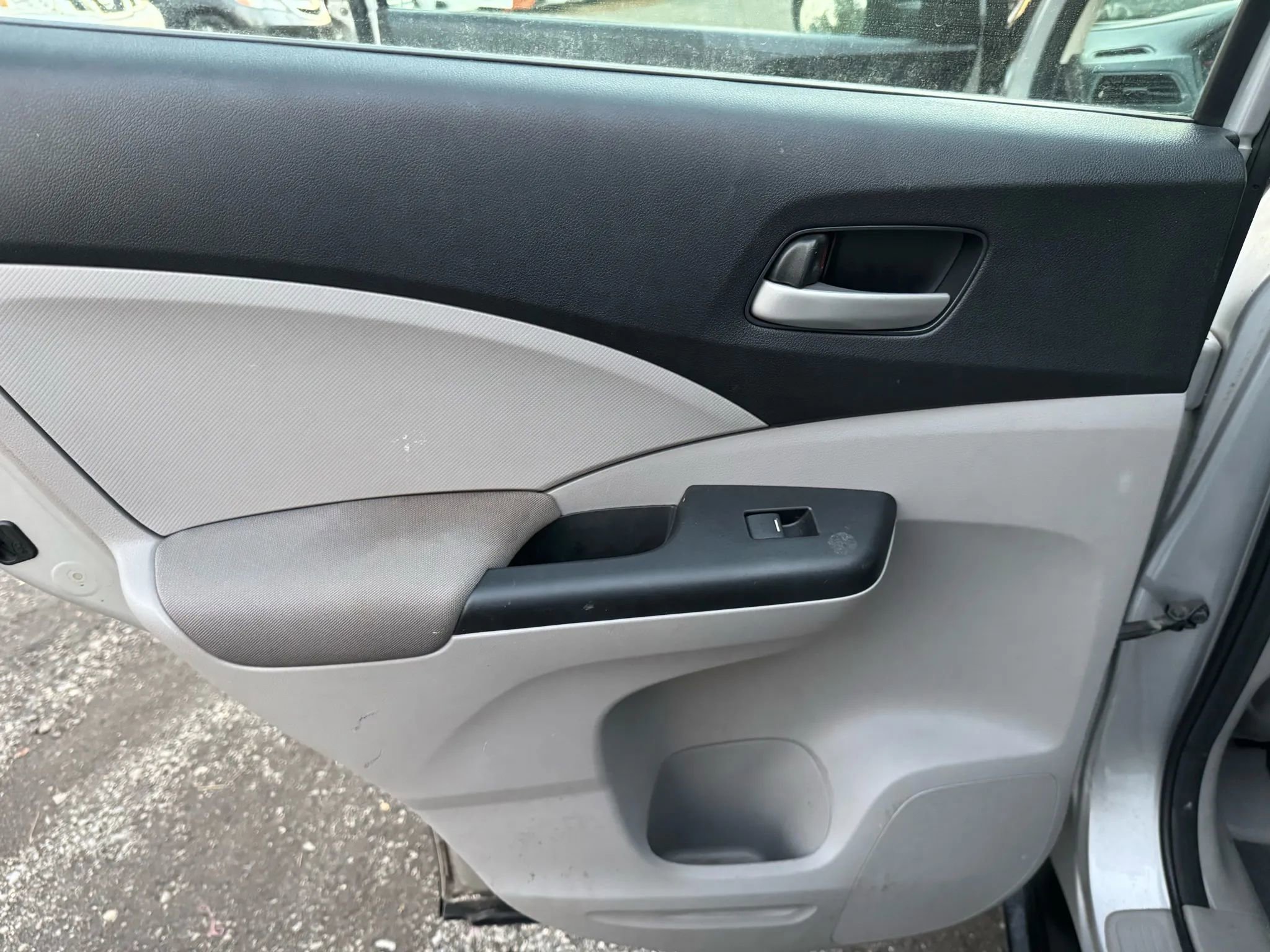 Used 2012 Honda CR-V LX image 19