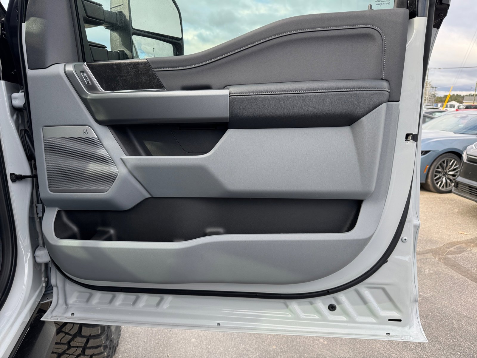 New 2026 Ford F250 XLT w/ XLT Premium Package image 27