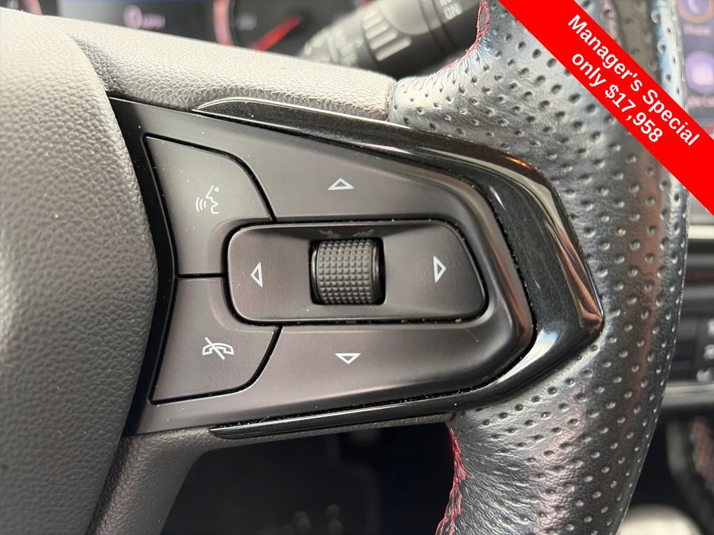 Used 2022 Chevrolet TrailBlazer RS w/ Sun and Liftgate Package FWD image 14