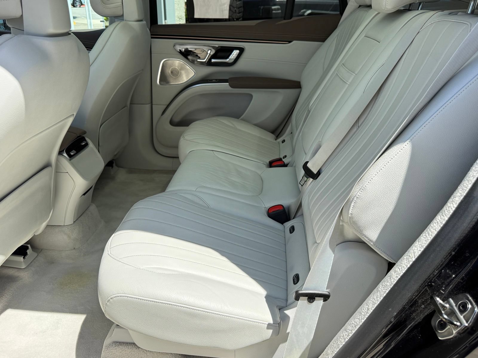 Used 2023 Mercedes-Benz EQS 580 4MATIC SUV image 39