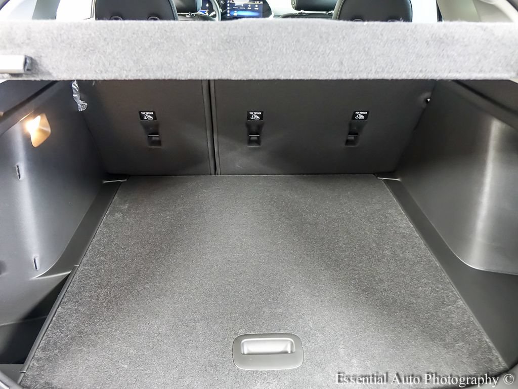 New 2026 Chevrolet Trax LT w/ LT Convenience Package FWD image 17