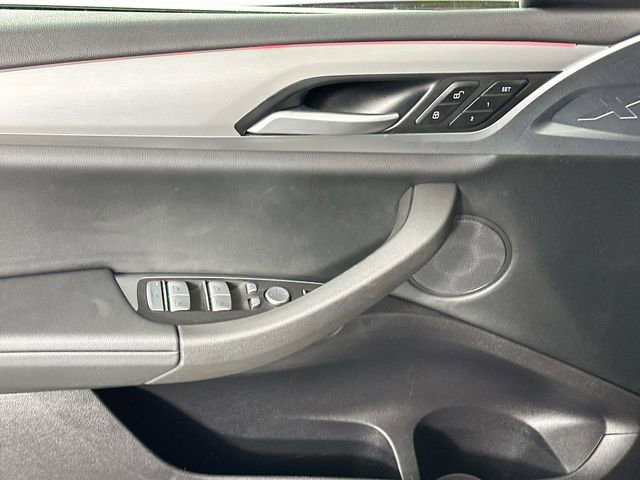 Used 2025 BMW X4 xDrive30i w/ Premium Package image 25