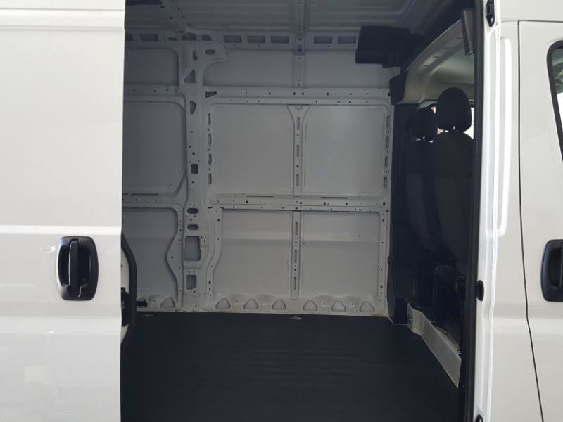 Used 2024 RAM ProMaster 2500 w/ Convenience Group FWD image 11