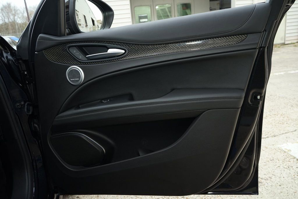 Used 2023 Alfa Romeo Stelvio Quadrifoglio w/ Active Assist Plus Package image 23