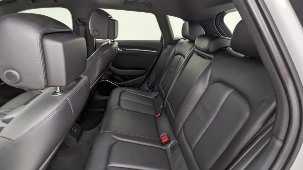 Used 2018 Audi A3 e-tron Prestige w/ Prestige Package FWD image 36