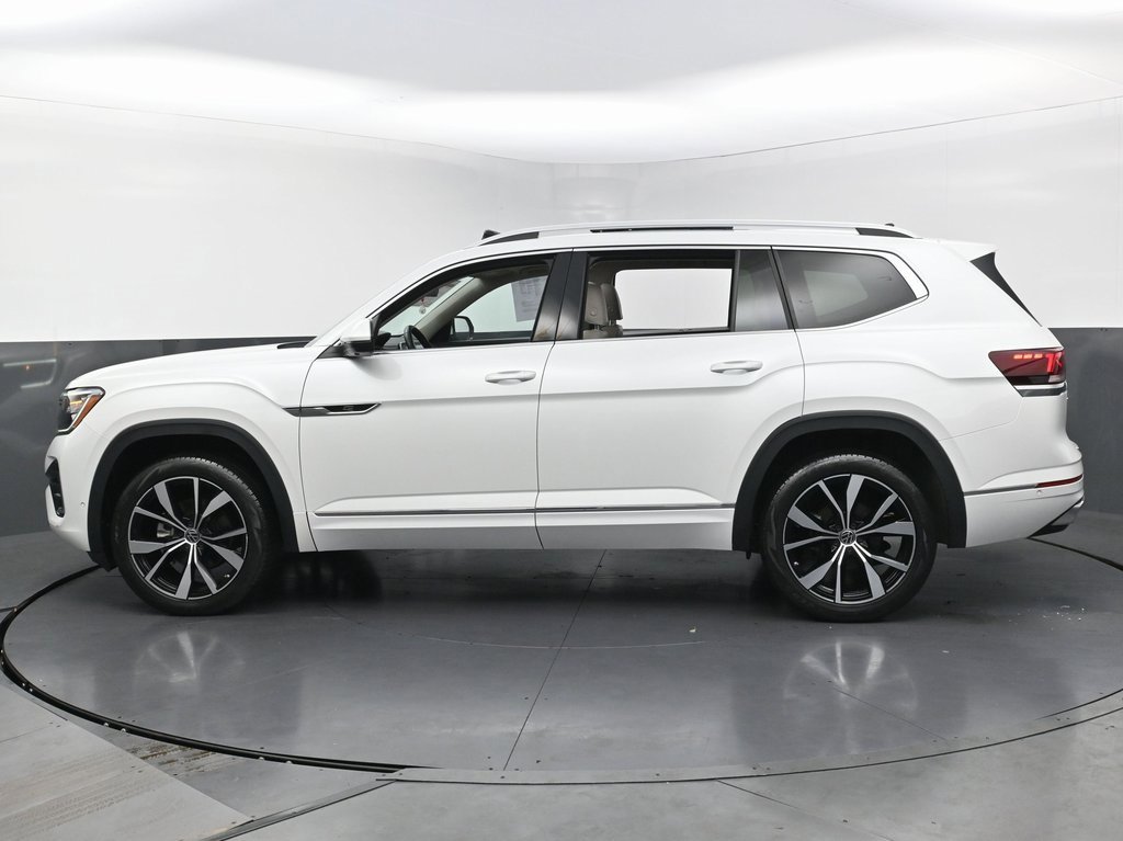 Used 2024 Volkswagen Atlas SEL Premium R-Line image 8