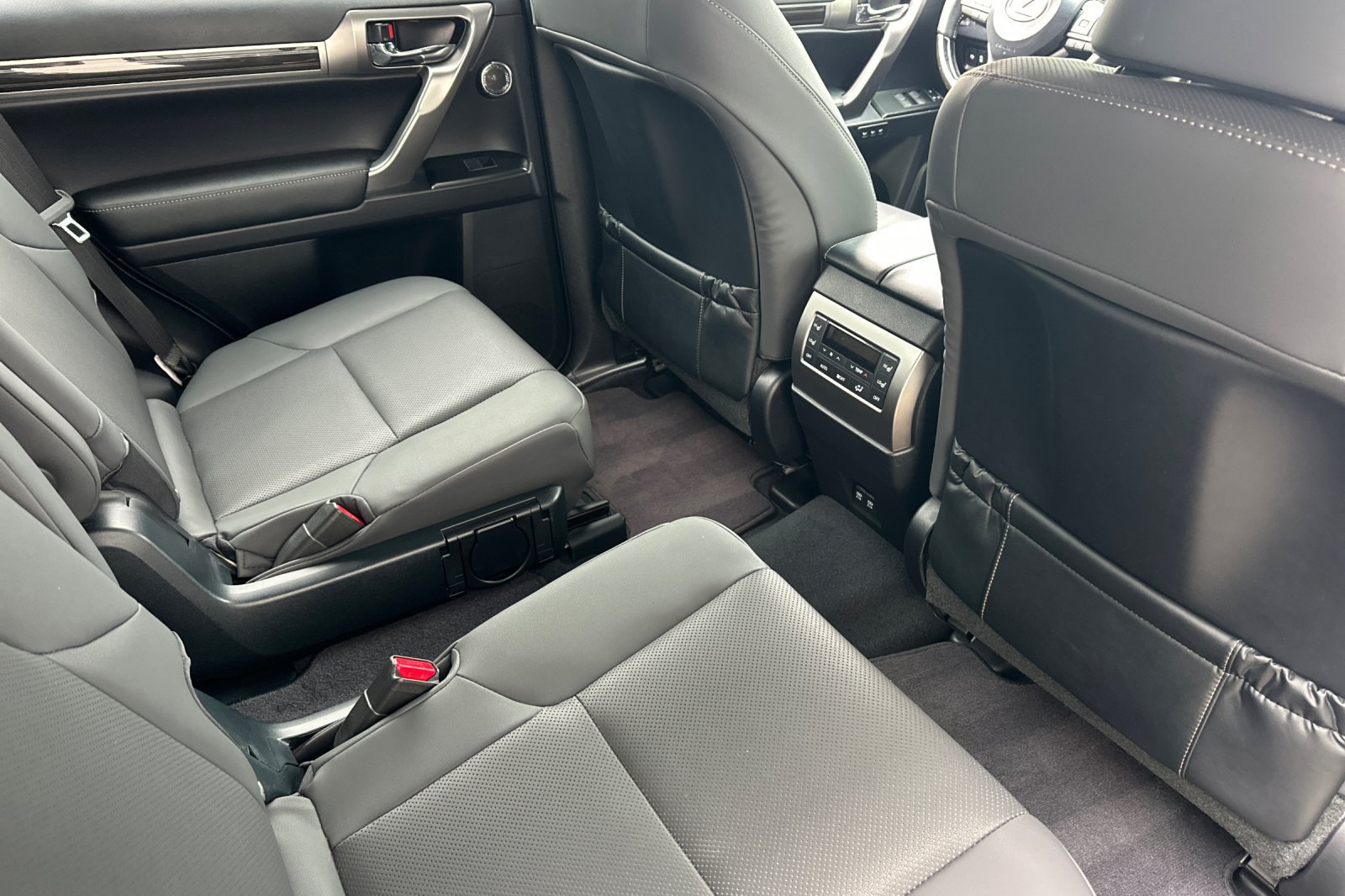 Used 2023 Lexus GX 460 Premium AWD/4WD image 32