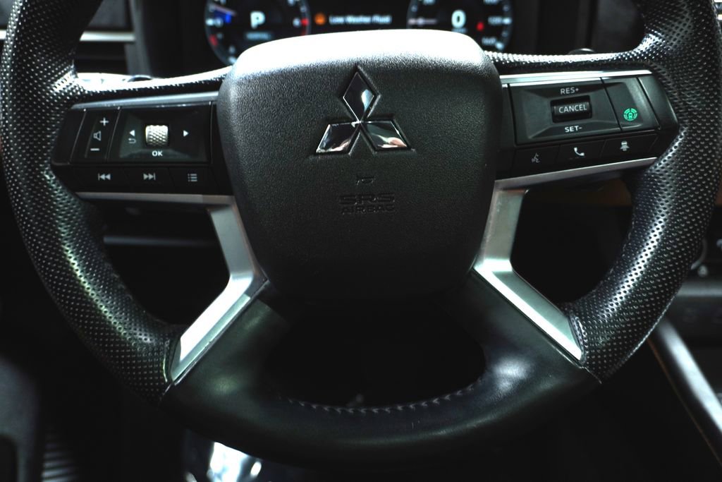 Used 2022 Mitsubishi Outlander SEL image 20