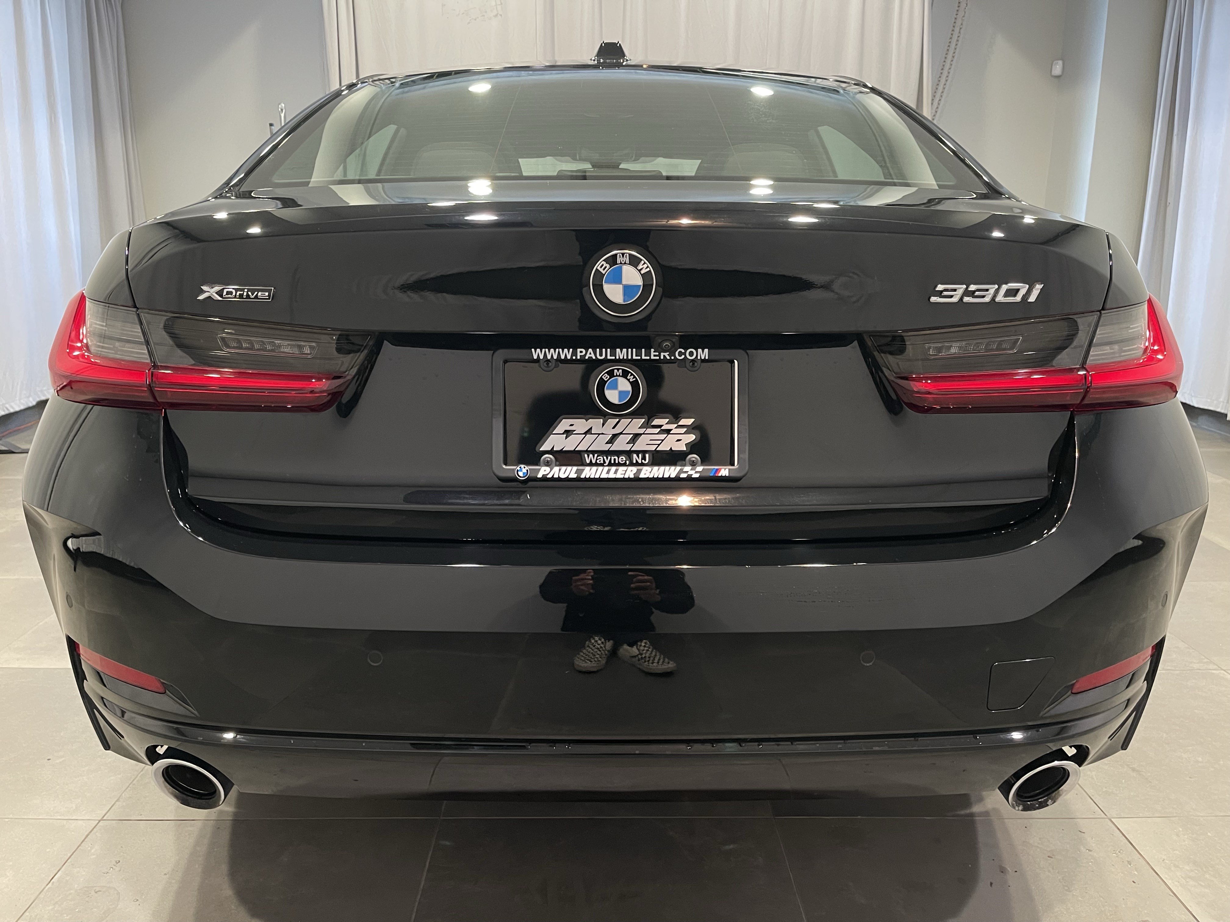 Certified 2023 BMW 330i xDrive Sedan w/ Driving Assistance Package AWD/4WD image 5