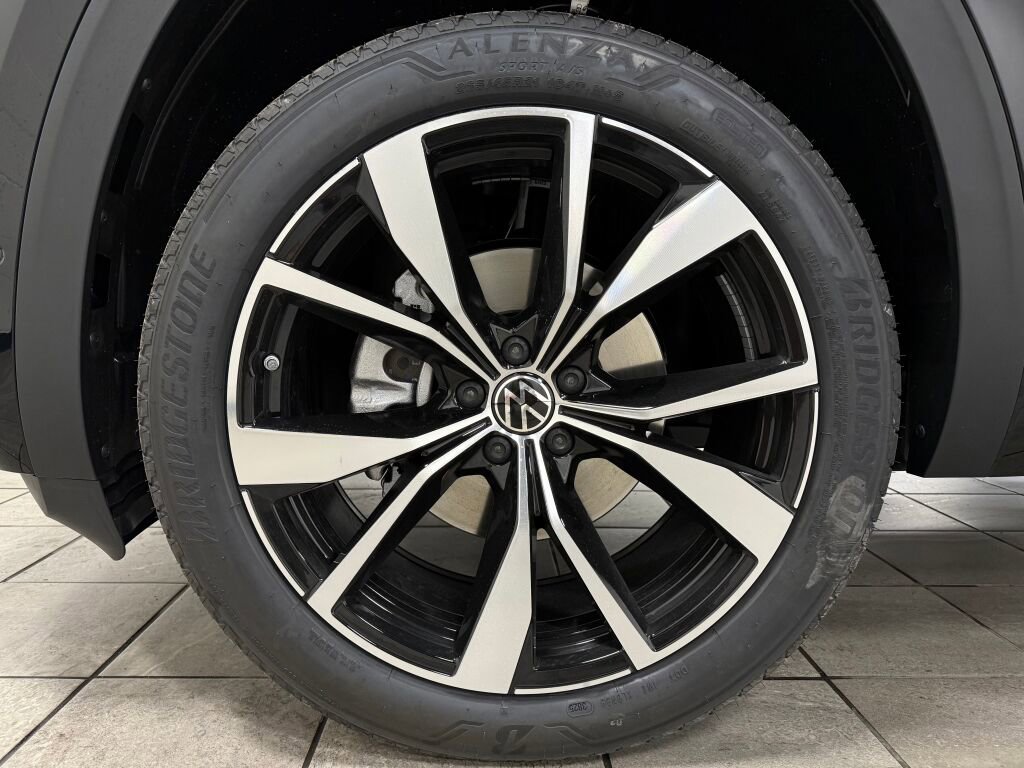 New 2026 Volkswagen Atlas Cross Sport SEL Premium R-Line image 20