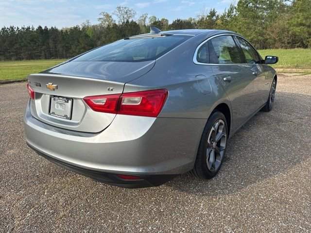 Used 2023 Chevrolet Malibu LT image 3