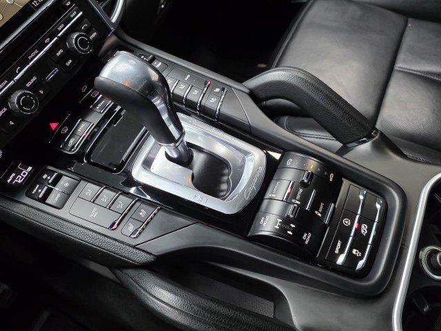 Used 2014 Porsche Cayenne GTS AWD/4WD image 27