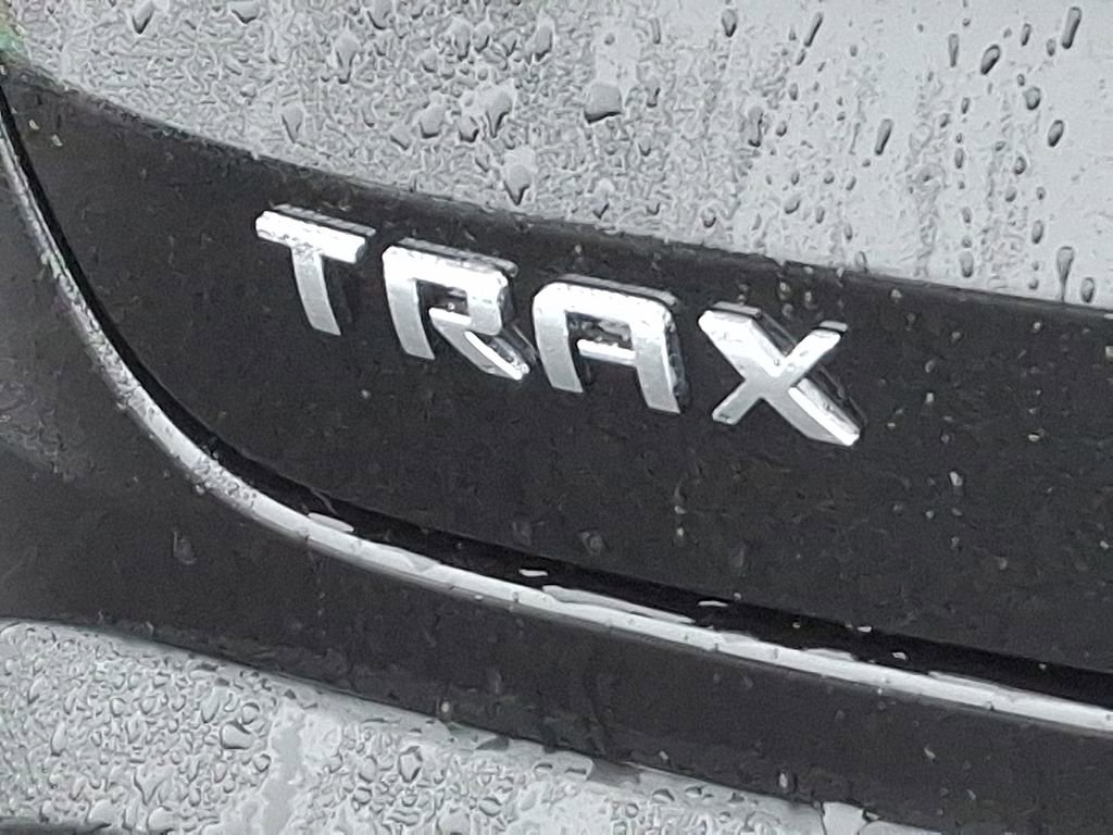 Certified 2025 Chevrolet Trax ACTIV image 30