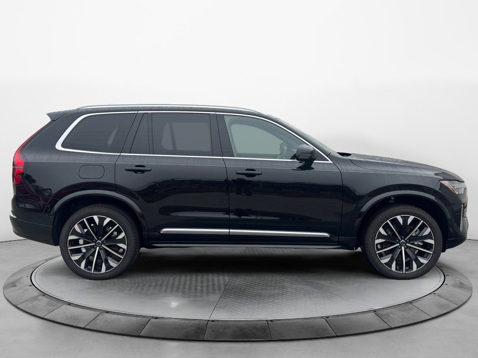 New 2026 Volvo XC90 T8 Plus w/ Protection Package Premier image 8