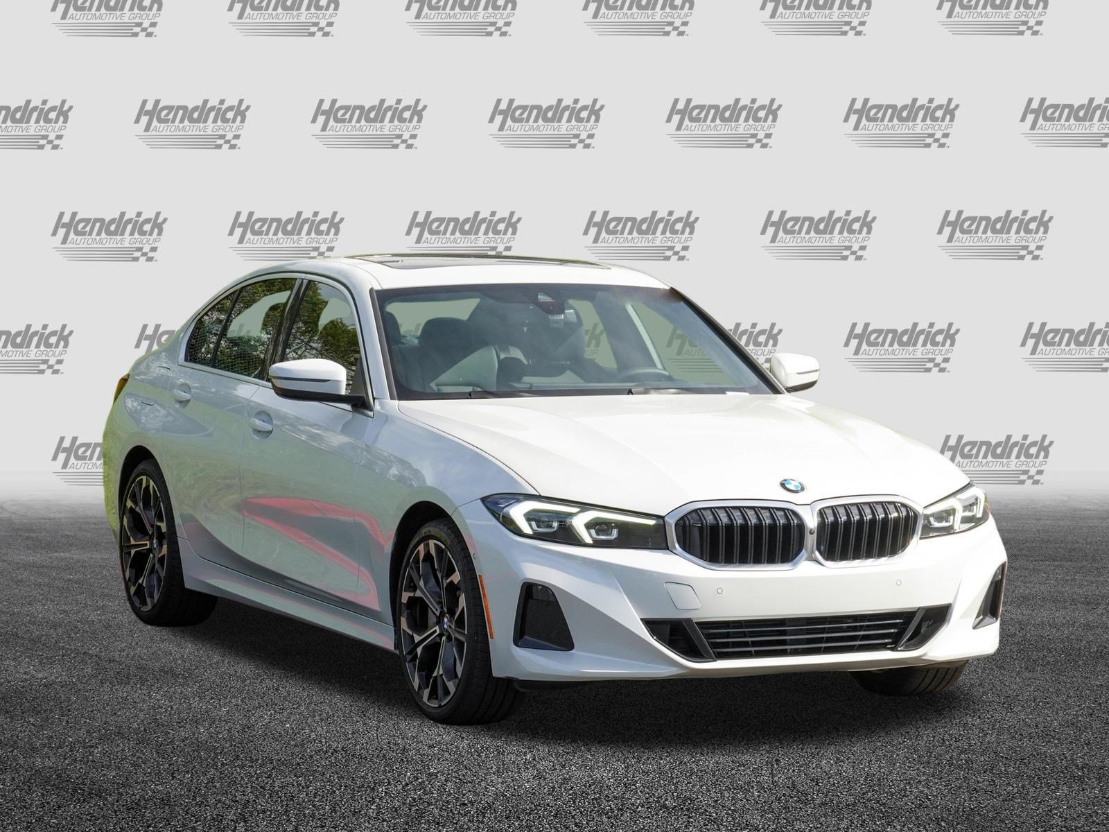 Used 2025 BMW 330i Sedan RWD image 2
