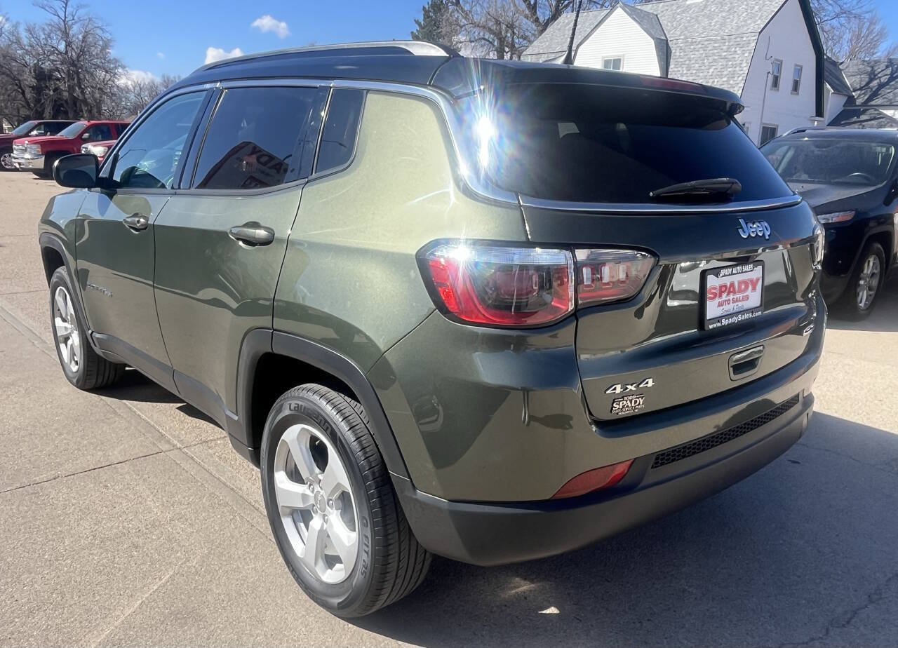 Used 2019 Jeep Compass Latitude w/ Cold Weather Group AWD/4WD image 11