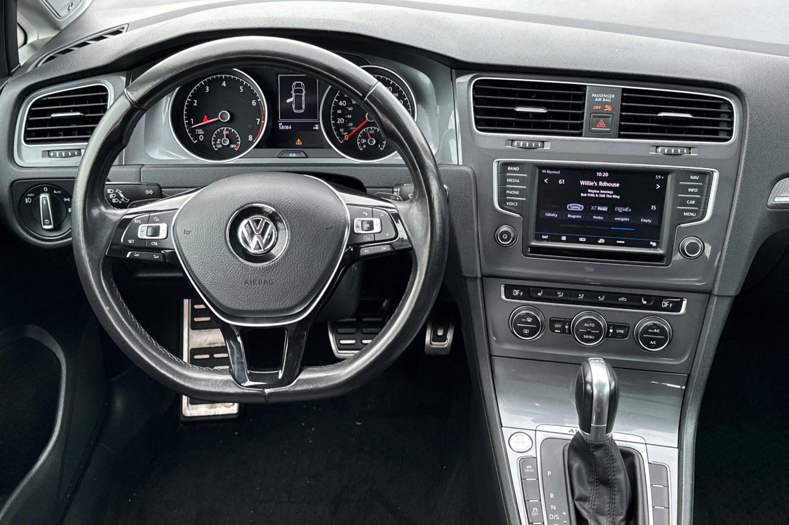 Used 2017 Volkswagen Golf Alltrack S AWD/4WD image 14