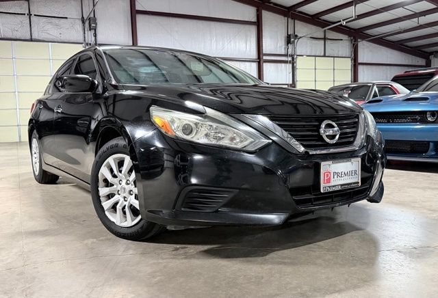 Used 2016 Nissan Altima 2.5 S w/ Power Driver Seat Package FWD image 1