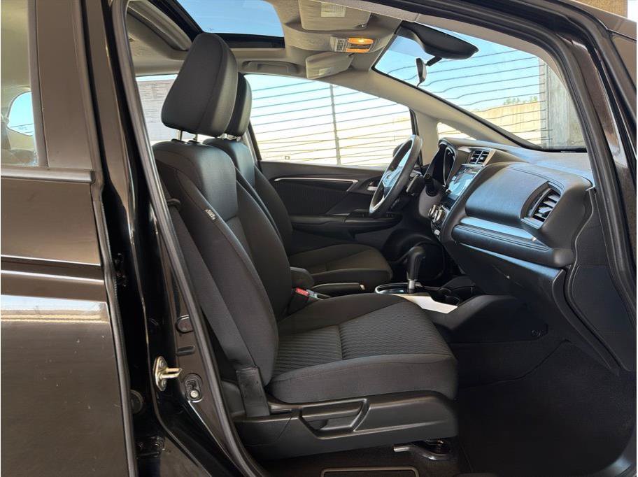 Used 2018 Honda Fit EX image 14
