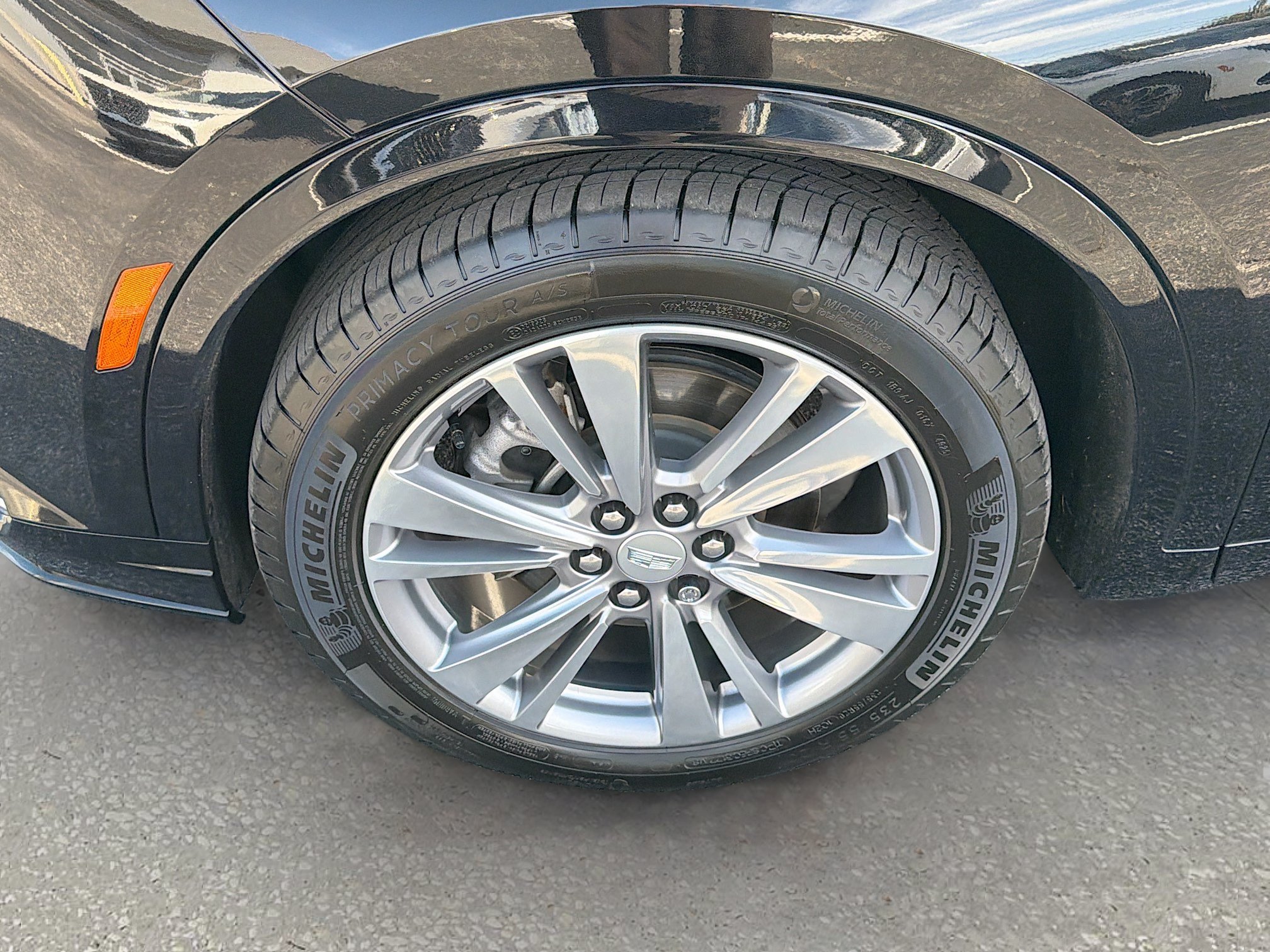 Used 2024 Cadillac XT6 Premium Luxury FWD image 33