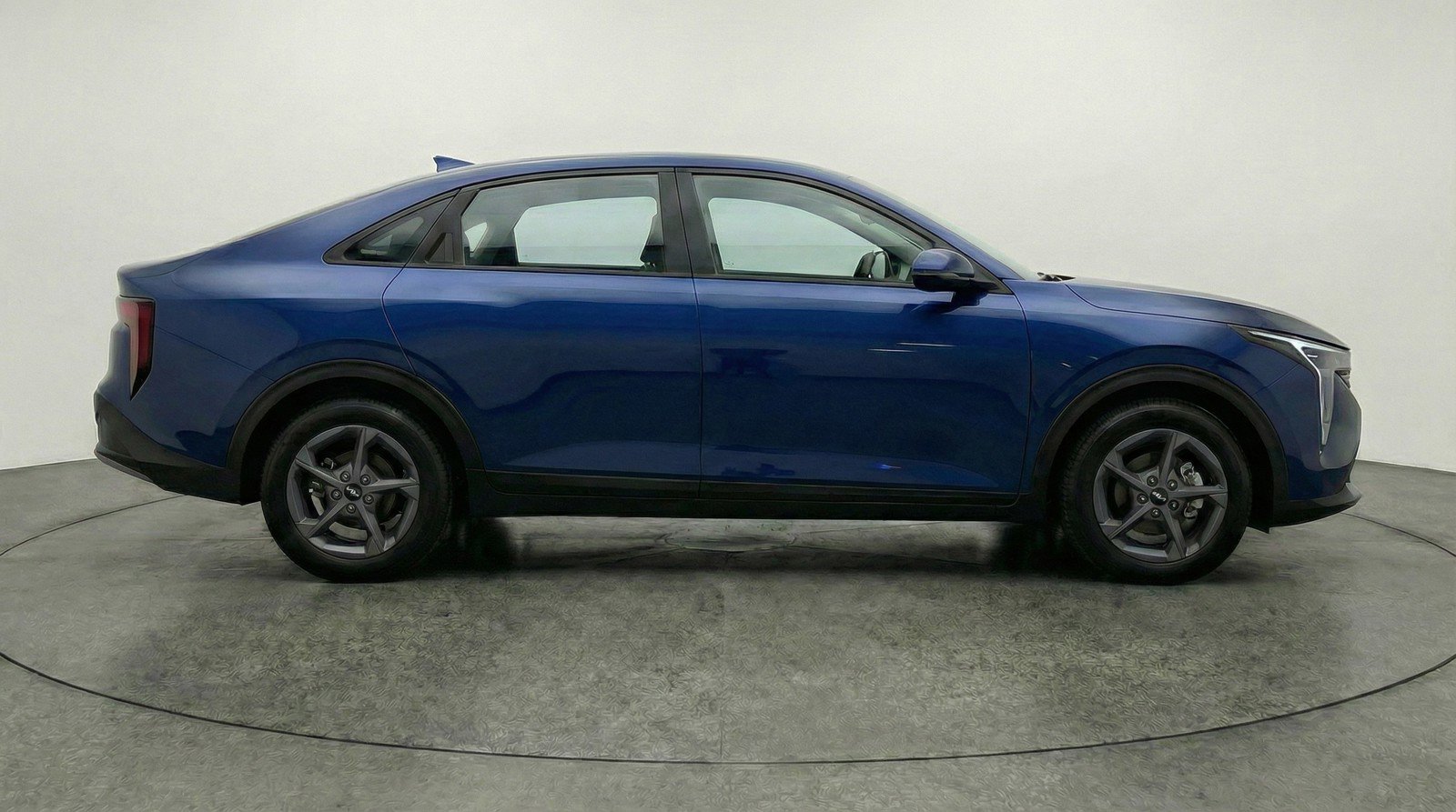 Used 2025 Kia K4 LXS image 11