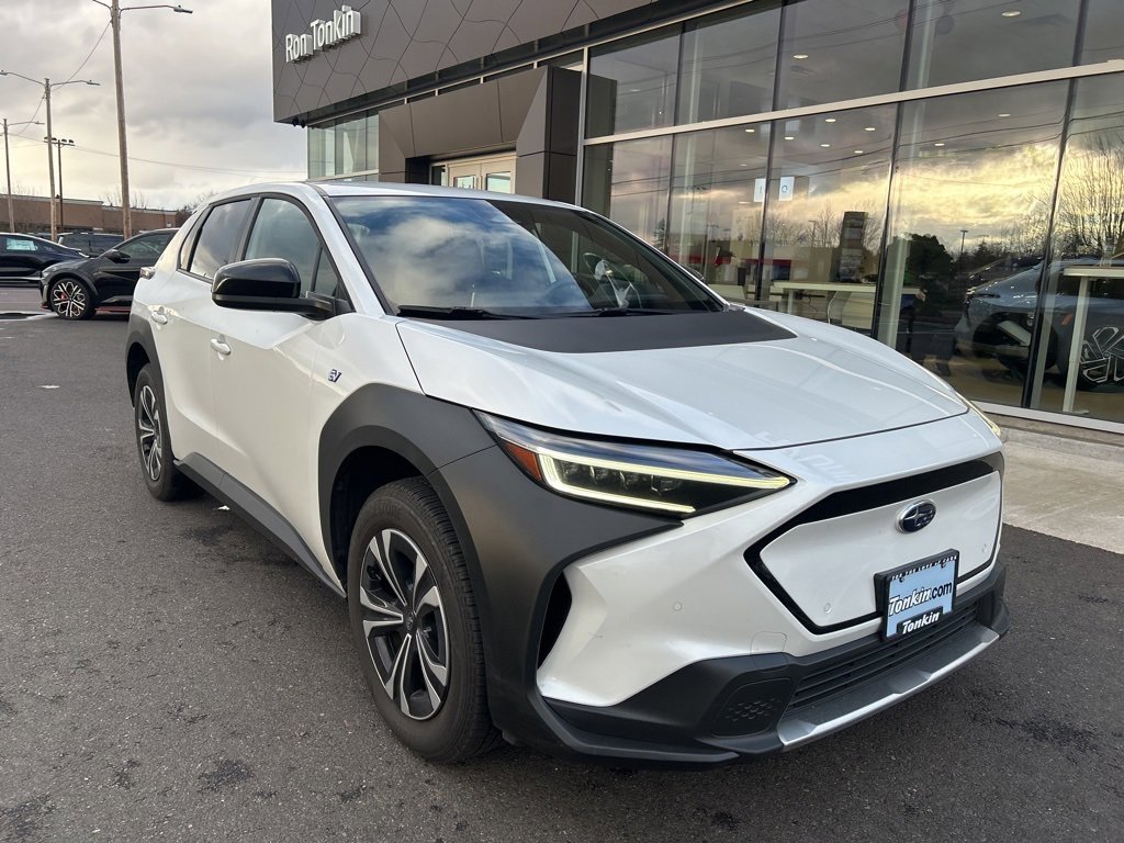 Used 2023 Subaru Solterra AWD image 3