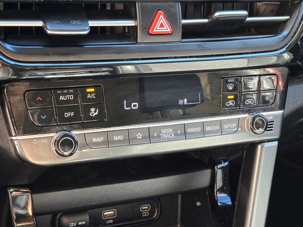 Used 2024 Kia Seltos X-Line AWD/4WD image 28