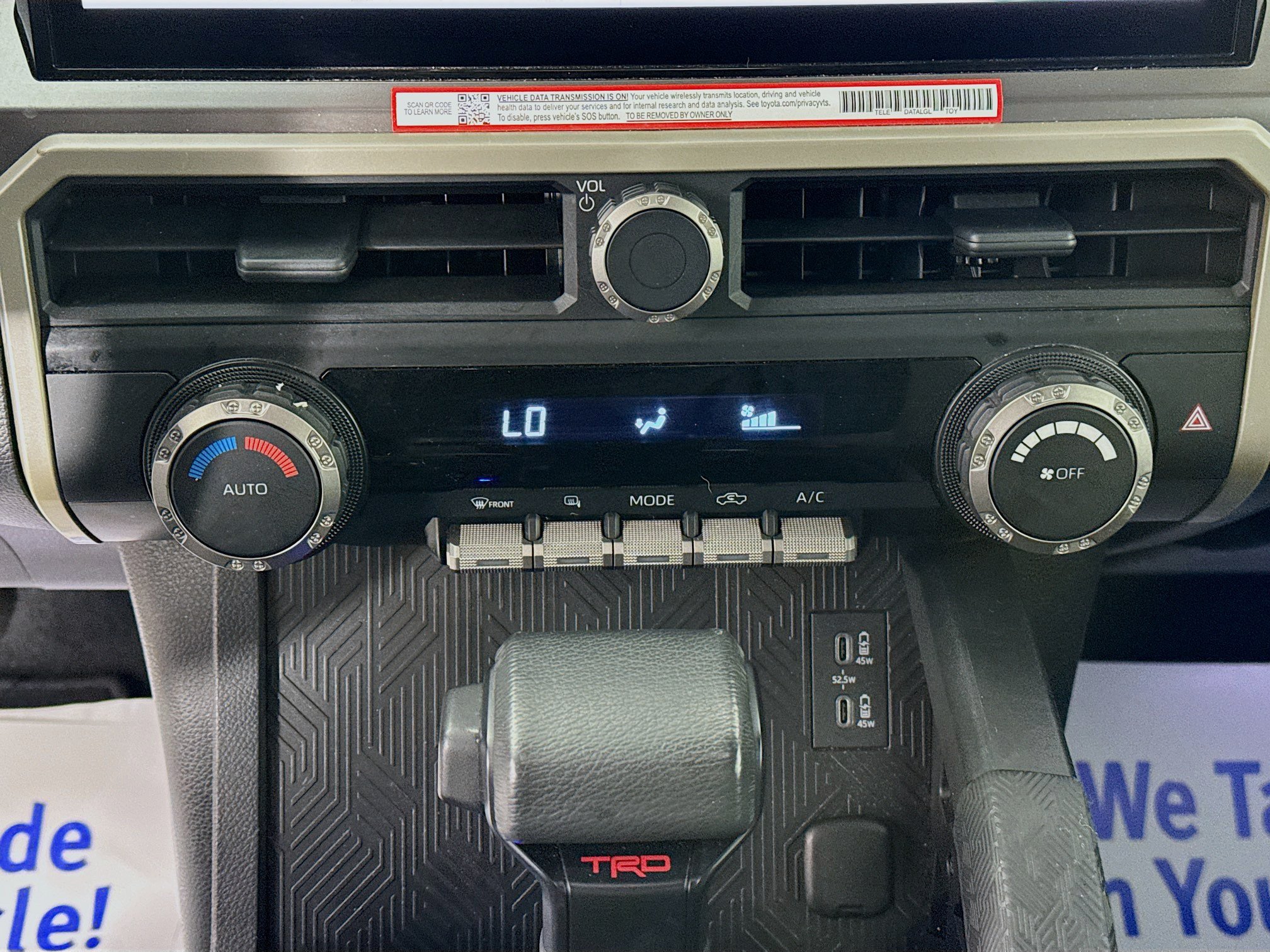 Certified 2025 Toyota Tacoma TRD Off-Road AWD/4WD image 15