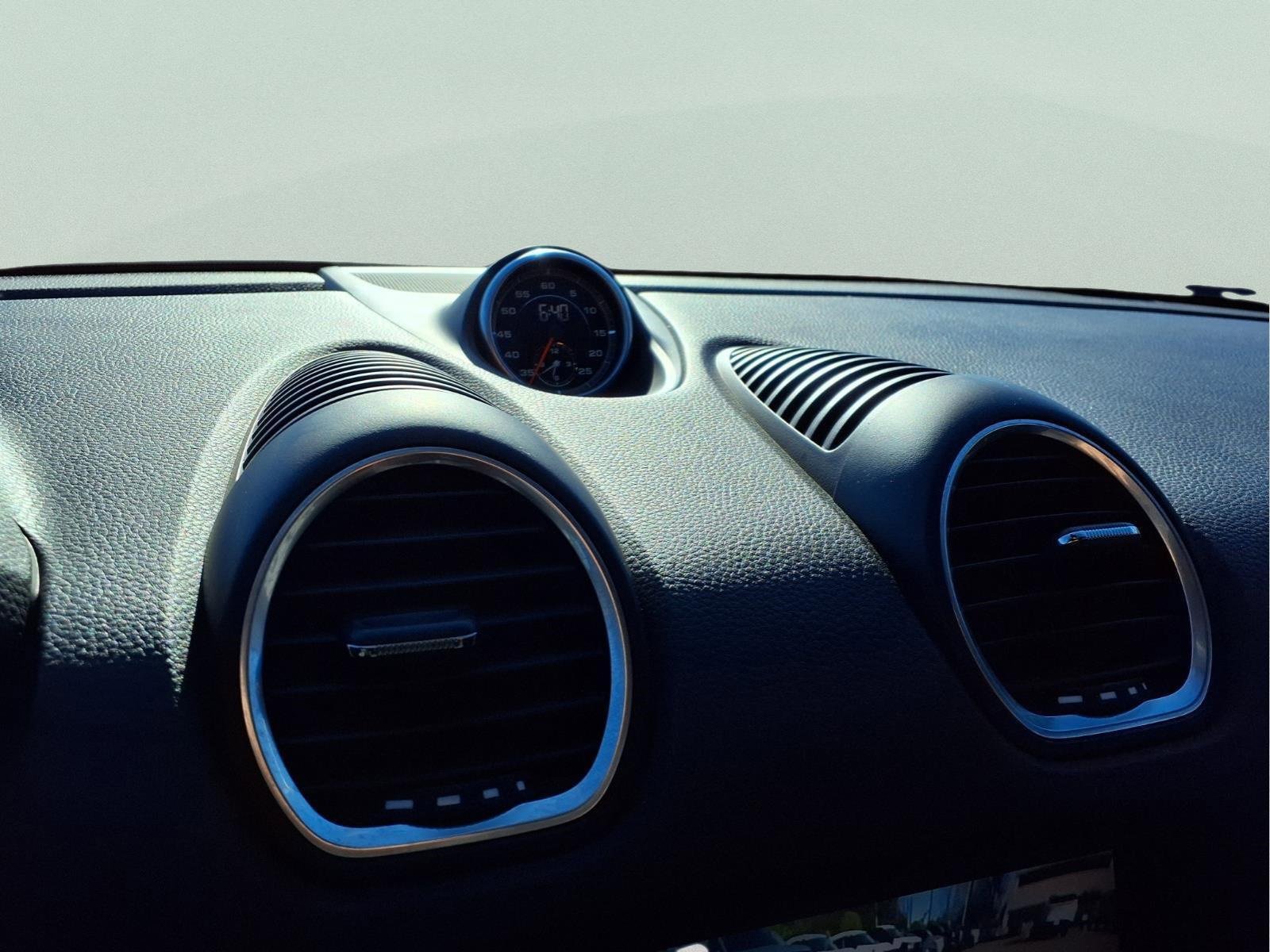 Used 2018 Porsche 718 Cayman GTS image 21