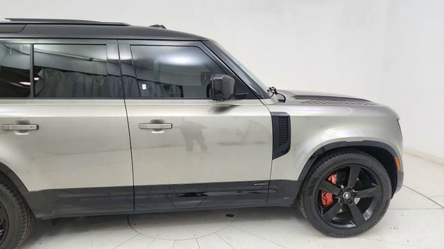 Used 2025 Land Rover Defender 110 X image 7