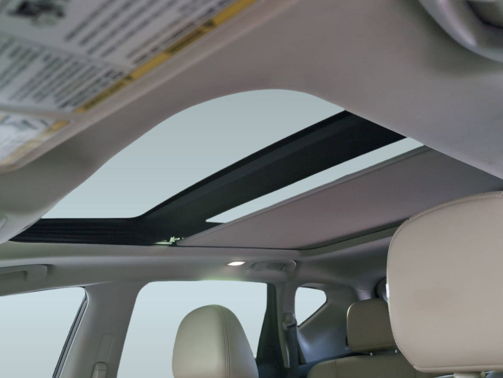 Used 2022 Nissan Murano Platinum w/ Cargo Package image 12